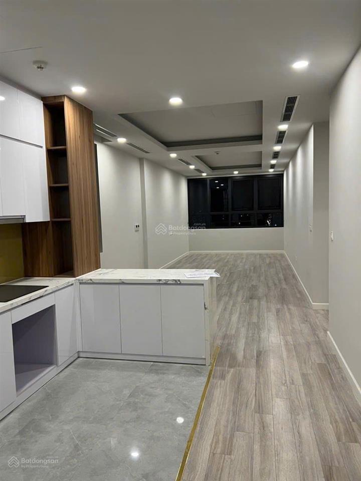 Cho thuê căn 3 pn 2 wc, 120m2 nội thất cơ bản tại the diamond residence. giá 23 triệu. 0917 748 ***