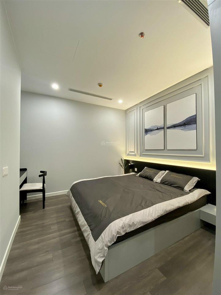 Cho thuê chung cư skypark số 3 tôn thất thuyết. 128m2, 3 ngủ 2 wc, đủ đồ. giá 28 triệu. 0917 748 ***