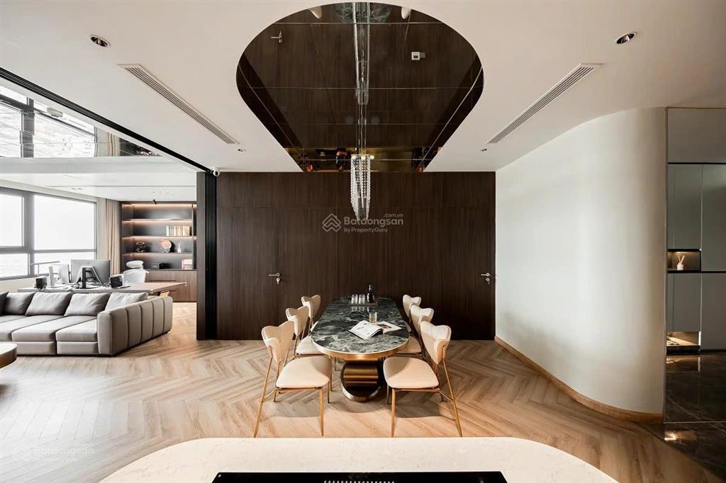 Bán căn 2 ngủ 2wc dt 72m2, đủ đồ tại chung cư rivera park  thanh xuân. giá 9.1 tỷ. l/h 0917 748 ***