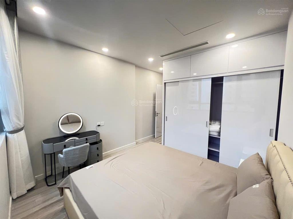Cho thuê cc the diamond residence 25 lê văn lương. dt 64m2, 2 ngủ 1wc, đủ đồ. giá 19tr. 0917 748 ***