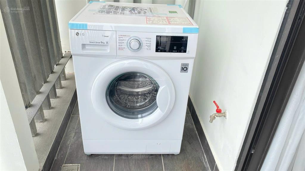 Hot. bán căn 2 ngủ 2 wc, dt 70m2, đủ đồ tại mipec rubik 360  xuân thủy. giá 8,3 tỷ. 0917 748 ***