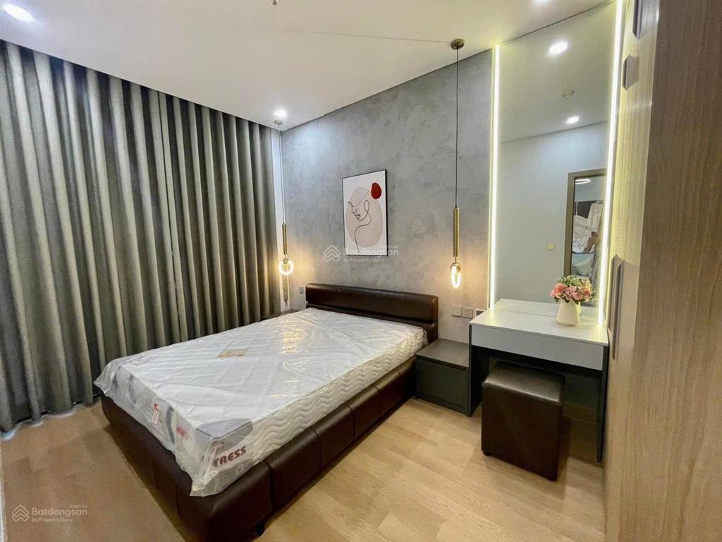 Chính chủ cho thuê flc 265 cầu giấy. dt 121m2 thiết kế 3 ngủ 2wc, đủ đồ. giá 21 triệu. 0917 748 ***