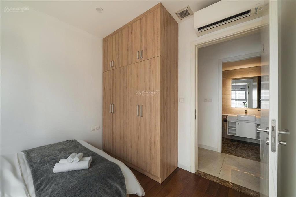 Hot! cho thuê căn 2 ngủ 2 wc 70m2, đủ đồ tại chung cư vinhomes west point. giá 19 triệu. 0917 748 ***
