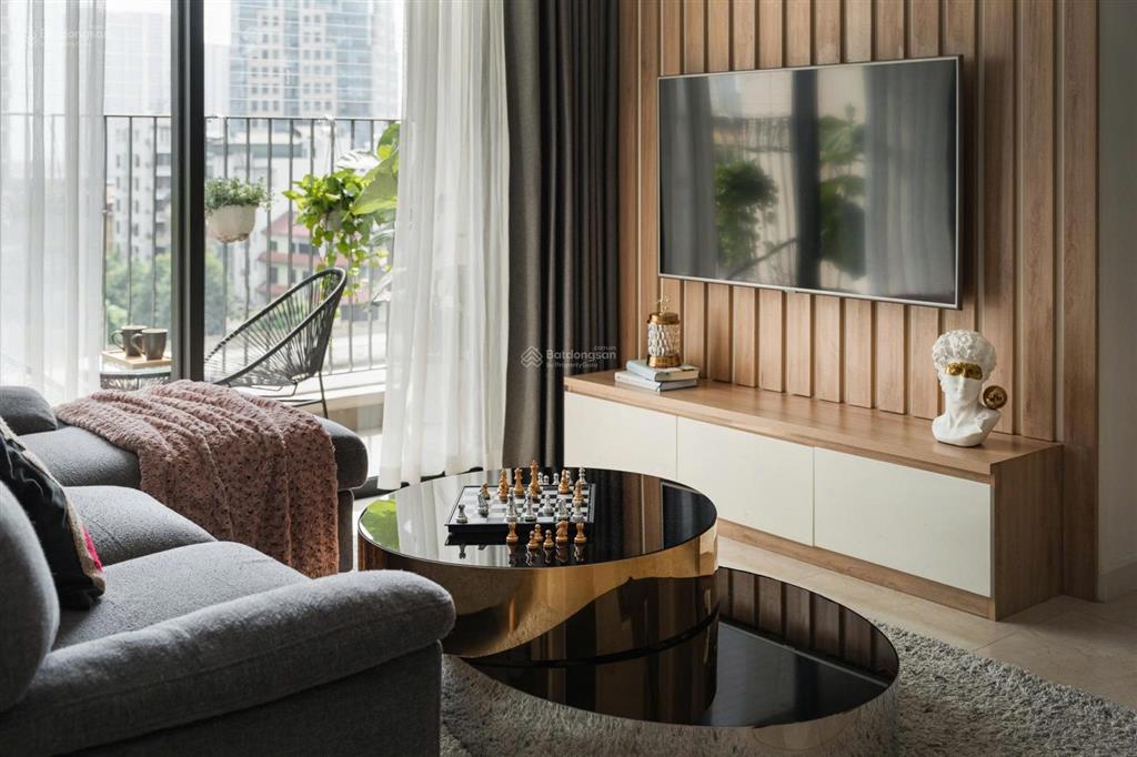 Hot! cho thuê căn 2 ngủ 2 wc 70m2, đủ đồ tại chung cư vinhomes west point. giá 19 triệu. 0917 748 ***