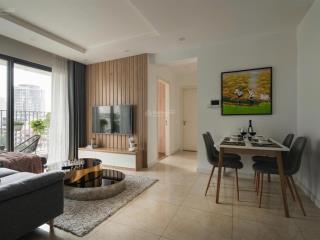 Hot! cho thuê discovery complex cầu giấy. dt 98m2, 2 ngủ 2wc, đủ đồ. giá 18 triệu. 0917 748 ***