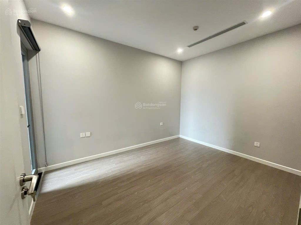 Cho thuê căn hộ 2 ngủ the nine số 9 phạm văn đồng giá chỉ 17 triệu/tháng
