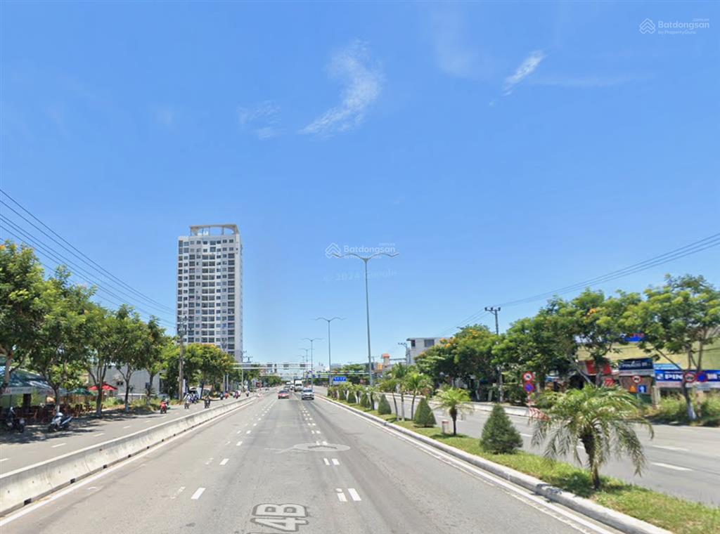 Bán gấp nhà 3 tầng mặt tiền ngô quyền, sơn trà có dòng tiền ổn định  giá tốt đầu tư
