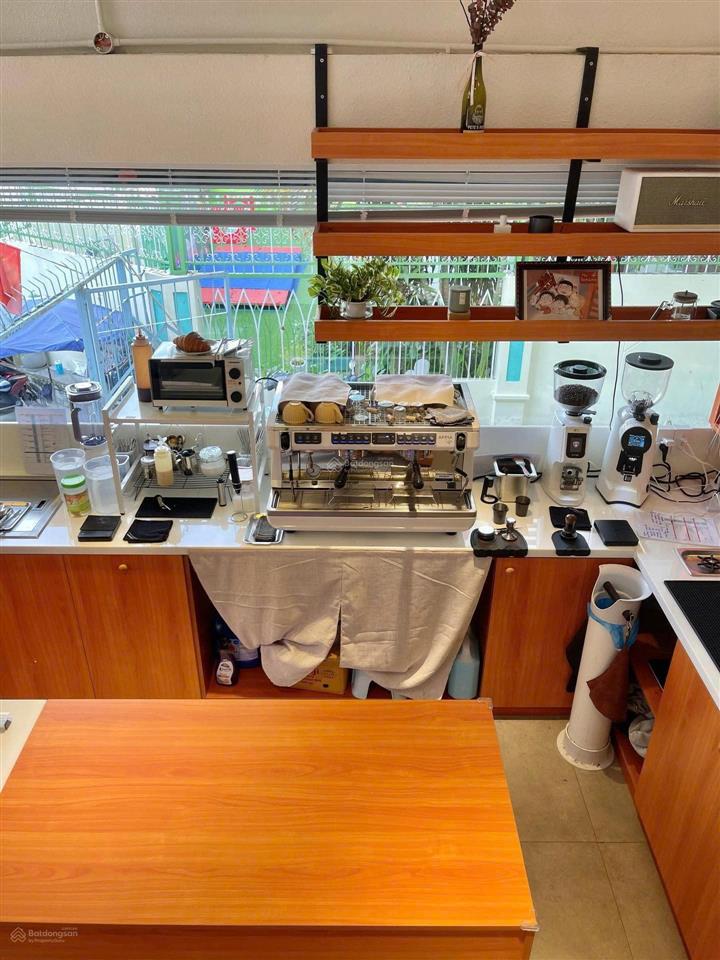 Duy nhất quận 3, góc 3 mặt tiền đường cách mạng tháng 8  dt 5 x 20  kc 4 tầng  giá 26 tỷ