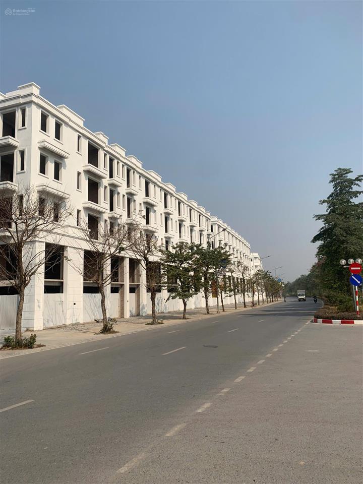 Cần bán căn shophouse 5 tầng mặt đường lý thánh tông thuộc tdp kiên thành, trâu quỳ, gia lâm