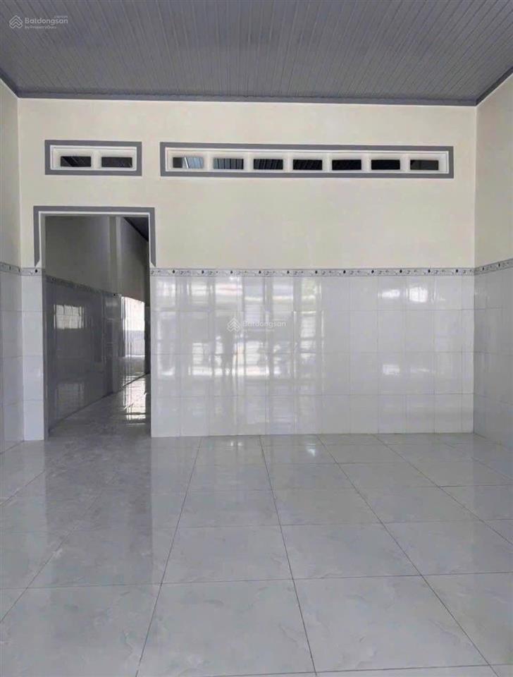 Chủ nhà kẹt tiền cần bán gấp căn nhà cấp 4