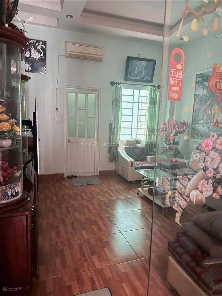 Nhà chính chủ đường phan huy ích, dt 4x17, đúc 5 tầng, hẻm xe hơi đậu cửa, giá 6,98 tỷ còn bớt