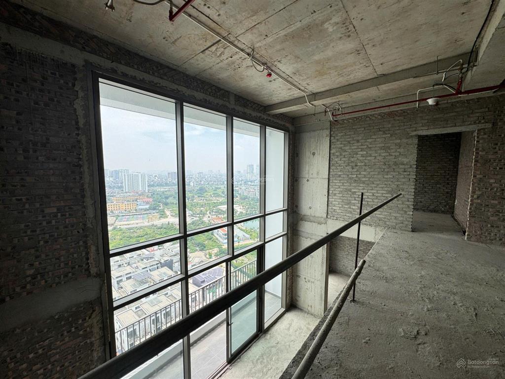 Chủ nhà cần bán 1 căn penthouse góc phiên bản giới hạn, nhận nhà ngay, 240m2 giá 22 tỷ. sổ lâu dài