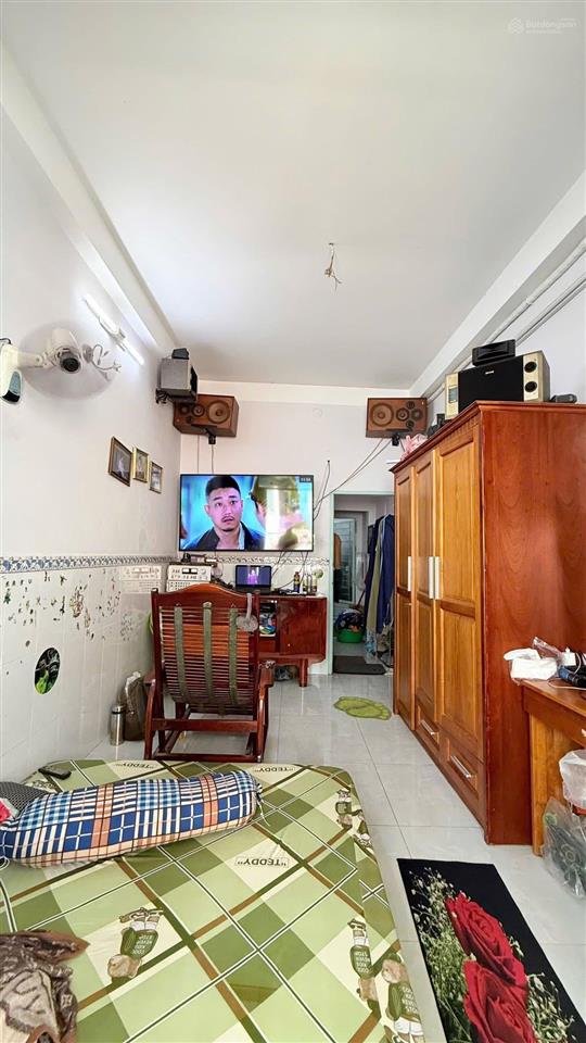 * **chủ về quê  giảm gấp 500 triệu  chỉ 5 tỷ cho nhà 3 tầng q7***đường phú thuận, q7