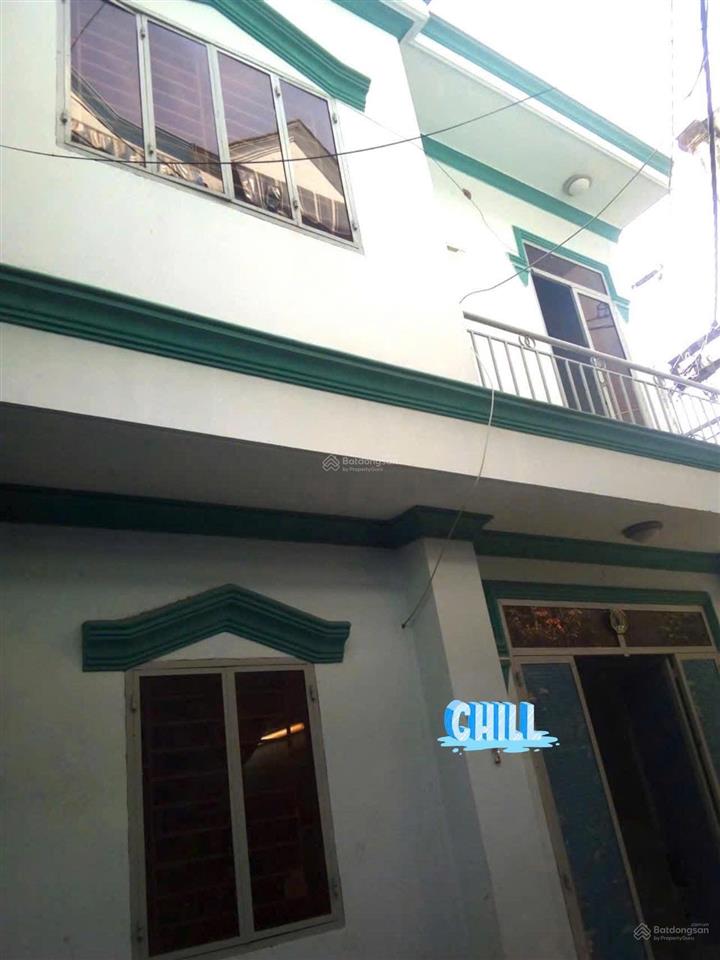 2,7 tỷ  có ngay nhà 2 tầng  dts 37m2  tống văn hên  p. 15  tân bình