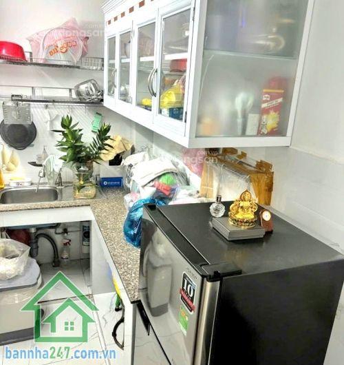 Chỉ 3,1 tỷ tl nhà tân bình giá tốt dt 22m  3 tầng full nội thất ở ngay  2pn 3wc