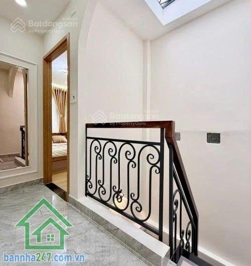 Chỉ 5,99 tỷ  hẻm xe hơi huỳnh văn bánh, phú nhuận  full nội thất đẹp lung linh  3pn 3wc