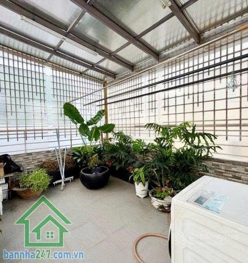 Chỉ 5.9 tỷ nhà mới 5 tầng hxh trung tâm phú nhuận  3pn 3wc