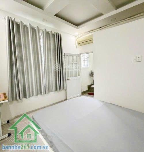 Chỉ 5.9 tỷ nhà mới 5 tầng hxh trung tâm phú nhuận  3pn 3wc