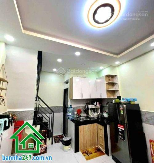 Chỉ 2,85 tỷ nhà 2 tầng ô tô đỗ sát nhà gần nhà thờ tân hương  dtsd 42m2