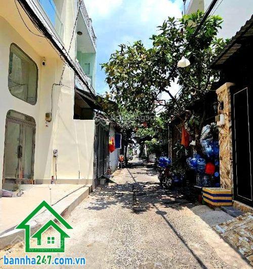 Chỉ 2,85 tỷ nhà 2 tầng ô tô đỗ sát nhà gần nhà thờ tân hương  dtsd 42m2