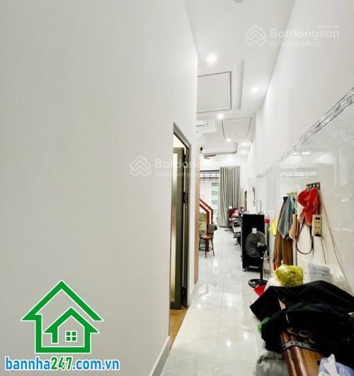 Chỉ 5,6 tỷ ngang 4.4m, 60m2 nhà đẹp 2 tầng  3pn 2wc  shr  pháp lý chuẩn