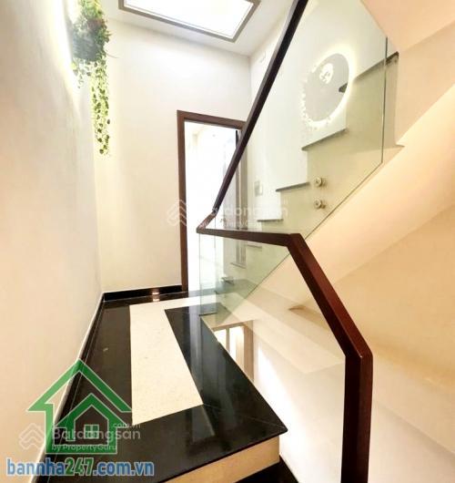 Chỉ 8,9 tỷ hẻm xe hơi 8m nhà đẹp lãnh binh thăng 4 tầng  4pn 3wc  ở ngay