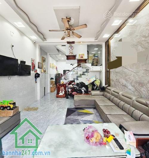 Chỉ 5,35 tỷ  siêu phẩm bình tân hẻm xe tải 6m thông 2pn  2wc