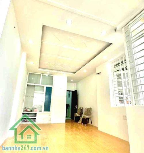 Chỉ 7,5 tỷ  đường 5m xe tải đỗ cửa gần ubnd quận tân phú  64m2 4 tầng góc 2 mặt tiền