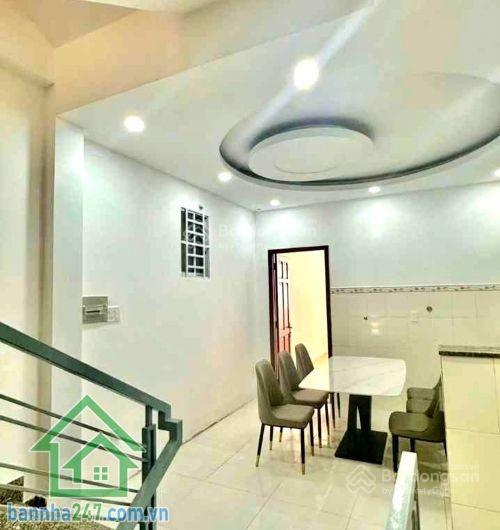 Chỉ 7,5 tỷ  đường 5m xe tải đỗ cửa gần ubnd quận tân phú  64m2 4 tầng góc 2 mặt tiền