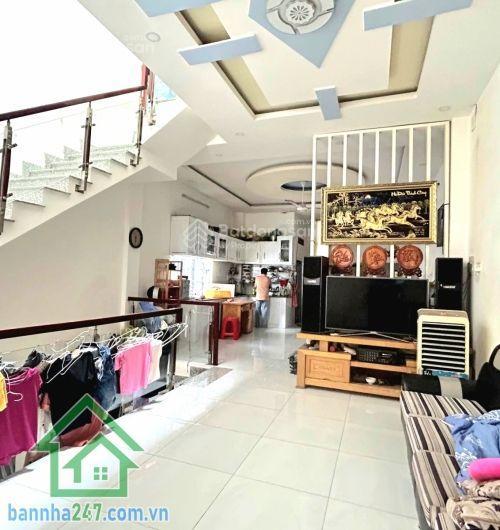 Chỉ 8,5 tỷ tl 91m (5,1 x 18) 4 tầng xe tải đỗ cửa bình tân sẵn khung thang máy