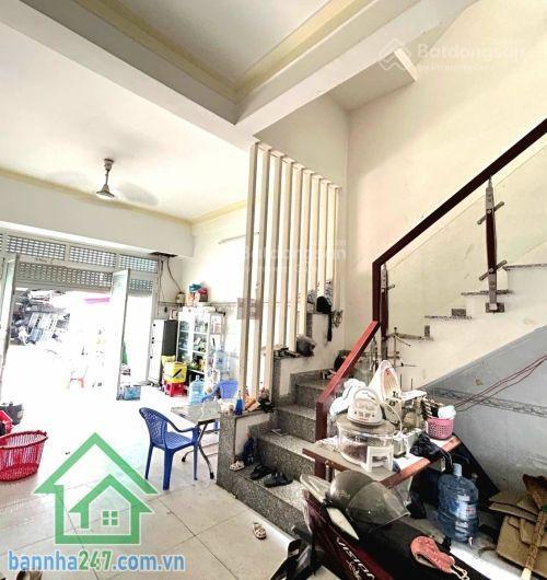 Chỉ 8,5 tỷ tl 91m (5,1 x 18) 4 tầng xe tải đỗ cửa bình tân sẵn khung thang máy