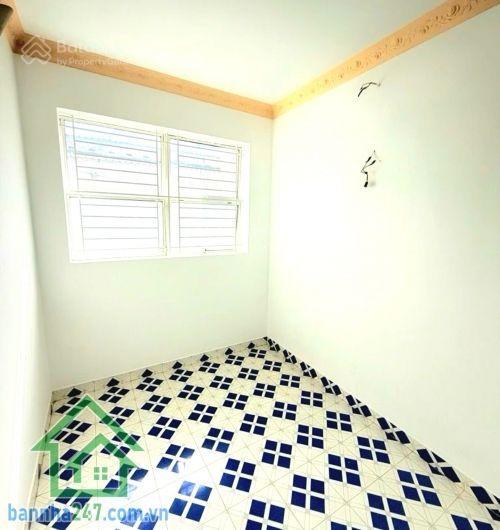 Chỉ 3,35 tỷ nhà 3 tầng hẻm 4m thông  gần chợ trần văn quang p. bảy hiền, tân bình 3pn 2wc