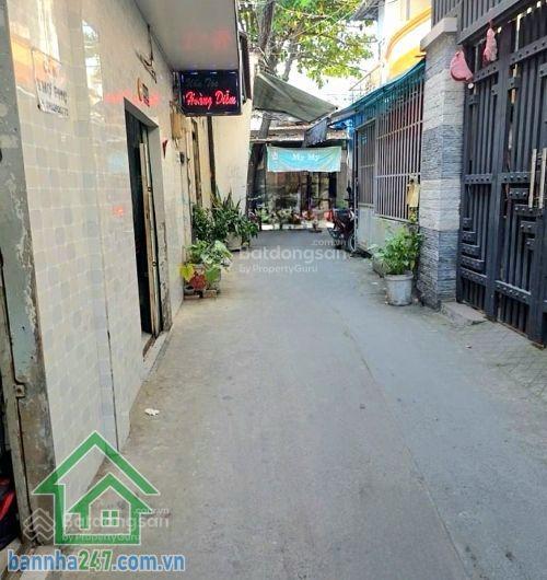 Chỉ 3,35 tỷ nhà 3 tầng hẻm 4m thông  gần chợ trần văn quang p. bảy hiền, tân bình 3pn 2wc