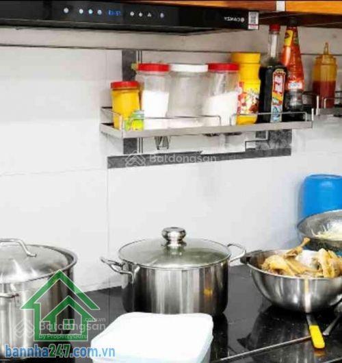 Chỉ 3,3 tỷ ngay bùi thế mỹ nhà mới ở ngay hẻm 6m xe tải tới cửa  dt (3,9 x 6,5) 3 tầng
