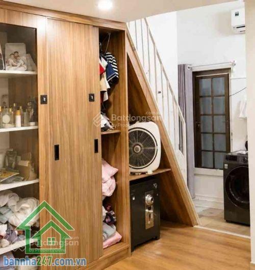 Chỉ 3,3 tỷ ngay bùi thế mỹ nhà mới ở ngay hẻm 6m xe tải tới cửa  dt (3,9 x 6,5) 3 tầng
