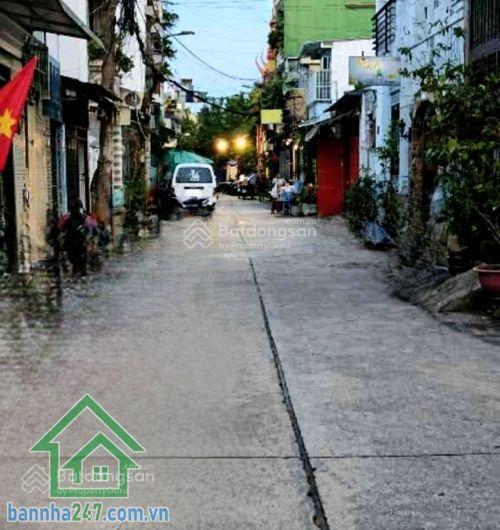 Chỉ 3,3 tỷ ngay bùi thế mỹ nhà mới ở ngay hẻm 6m xe tải tới cửa  dt (3,9 x 6,5) 3 tầng