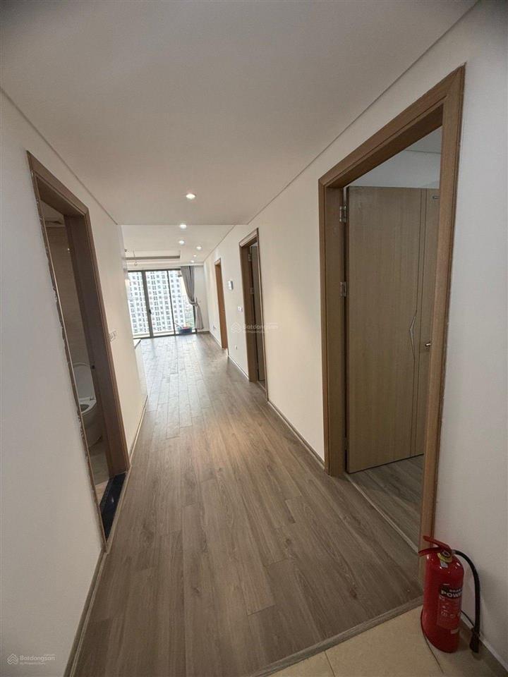Bán căn hộ chung cư thống nhất 82 nguyễn tuân thanh xuân, lô góc 3 ngủ 2 vệ sinh 90m2, 10,5 tỷ