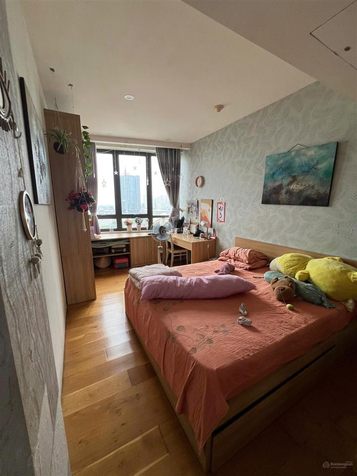 Bán căn 2pn93m2 tại indochina plaza rẻ nhất tòa , sẵn sổ view đẹp full đồ  0931 949 ***