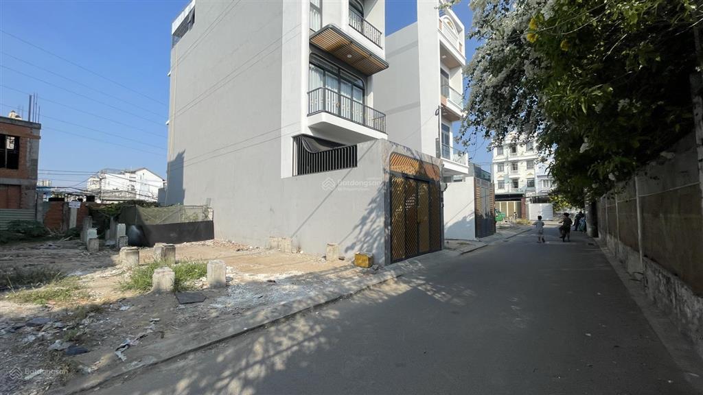 Bán lô đất 78,2m2 khu phân lô hxh sát mặt tiền đường số 11 gần vành đai 2 giá 6,9 tỷ
