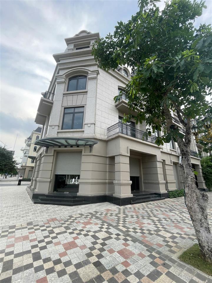 Cần mở rộng việc kinh doanh, nhượng lại căn biệt thự áp góc 3 mặt tiền rẻ hơn 8 tỷ so với lúc mua.