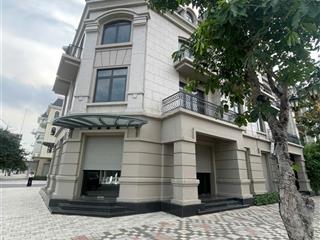 Cần mở rộng việc kinh doanh, nhượng lại căn biệt thự áp góc 3 mặt tiền rẻ hơn 8 tỷ so với lúc mua.