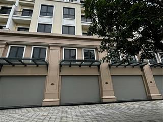 Muốn mở rộng việc kinh doanh, nhượng lại căn shophouse vị trí đắc địa, rẻ hơn 9 tỷ so với lúc mua