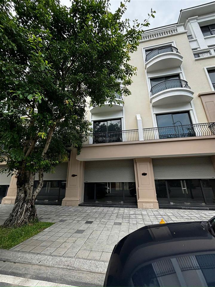 Chuyển đổi mô hình kinh doanh, nhượng lại căn shophouse vị trí đắc địa, rẻ hơn 9 tỷ so với lúc mua