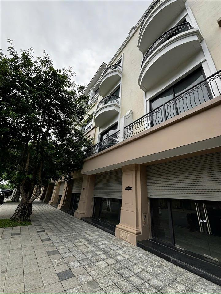 Chuyển đổi mô hình kinh doanh, nhượng lại căn shophouse vị trí đắc địa, rẻ hơn 9 tỷ so với lúc mua