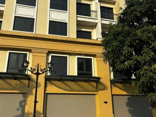 Chuyển đổi mô hình kinh doanh, nhượng lại căn shophouse ngay masteri, rẻ hơn 8 tỷ so với lúc mua