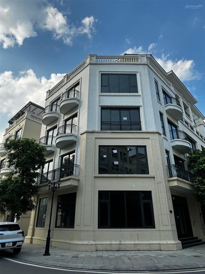 Muốn chuyển vào miền nam, nhượng lại căn liền kề góc 2 mặt tiền, rẻ hơn 7 tỷ so với giá mua