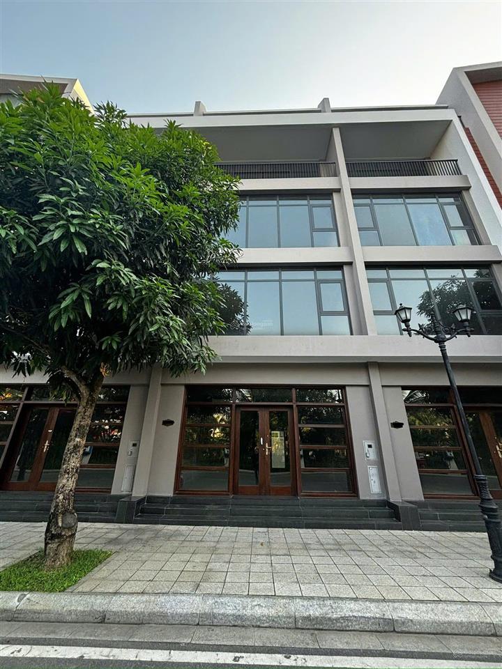 Chuyển đổi mô hình kinh doanh, nhượng lại căn shophouse "tọa độ vàng", rẻ hơn 6 tỷ so với lúc mua