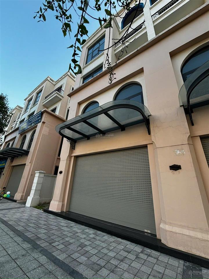 Chuyển đổi mô hình kinh doanh, nhượng lại căn shophouse "tọa độ vàng", rẻ hơn 6 tỷ so với lúc mua