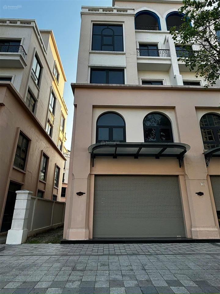 Chuyển đổi mô hình kinh doanh, nhượng lại căn shophouse "tọa độ vàng", rẻ hơn 6 tỷ so với lúc mua