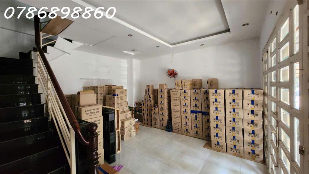 BÁN GẤP NHÀ MẶT TIỀN ĐƯỜNG SỐ 2, PHƯỜNG TÂN QUY, QUẬN 7